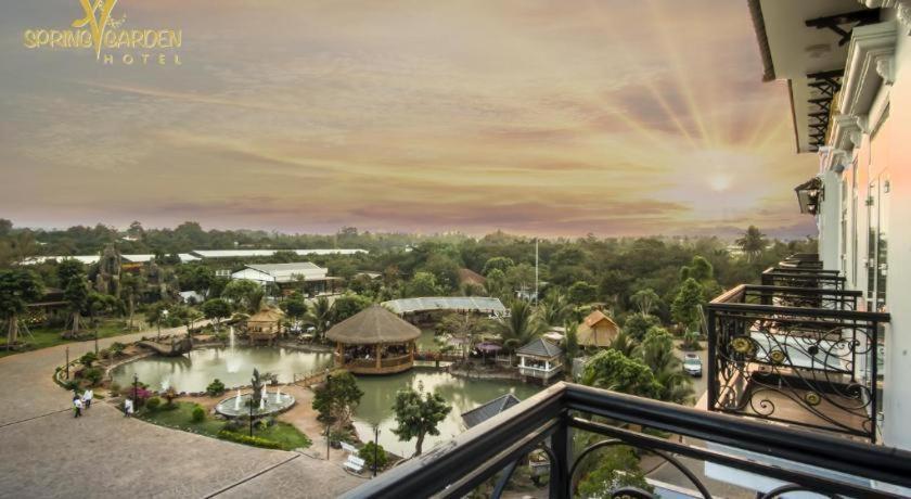 Spring Garden Hotel Lk Long Khanh Екстер'єр фото